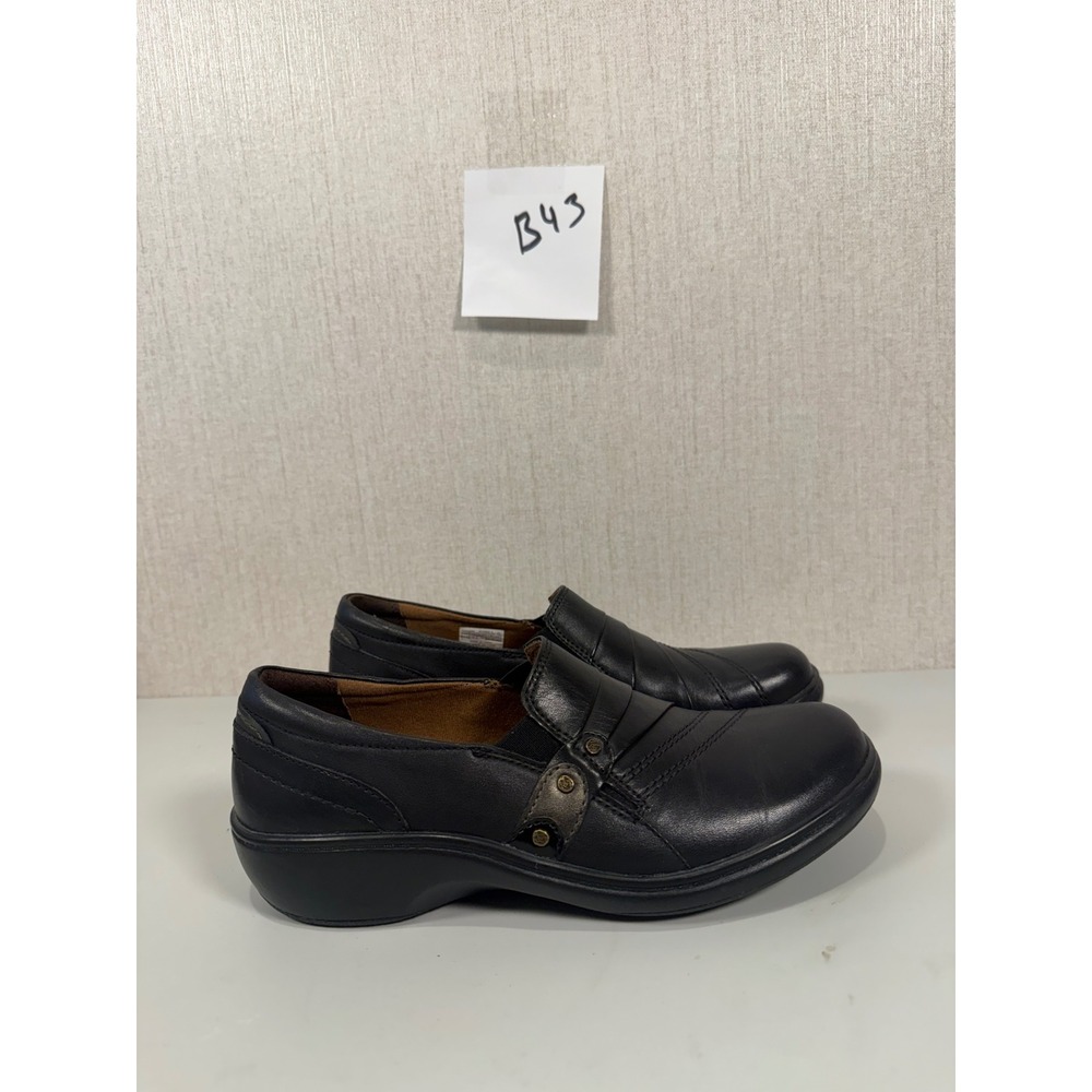 ARAVON Danielle Slip-On Loafer Black Women's 7.5